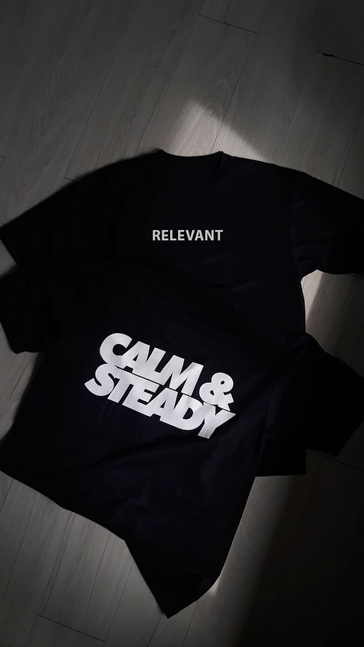 CALM AND STEADY Oversized Tee